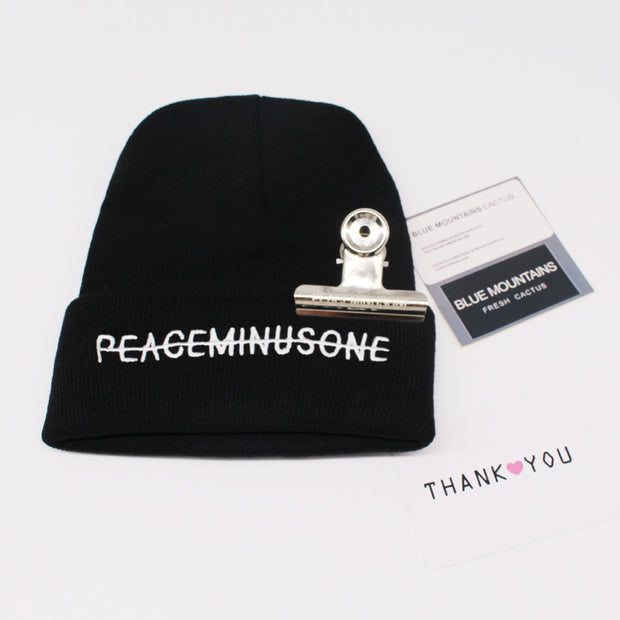 Hat ladies woolen hat male Korean version of the wild warm knitted pullover cap