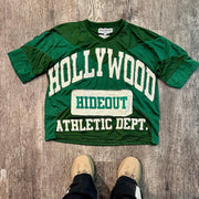 Fashionable sports style v-neck T-shirt