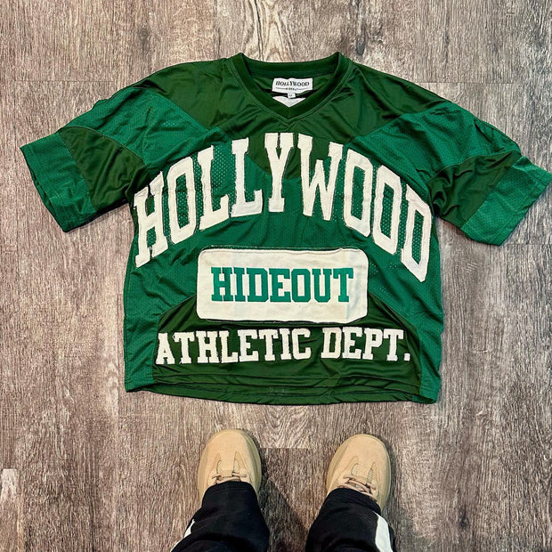 Fashionable sports style v-neck T-shirt