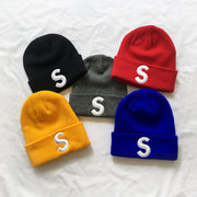 Embroidered cold hat knitted hat woolen hat couple pointed hat