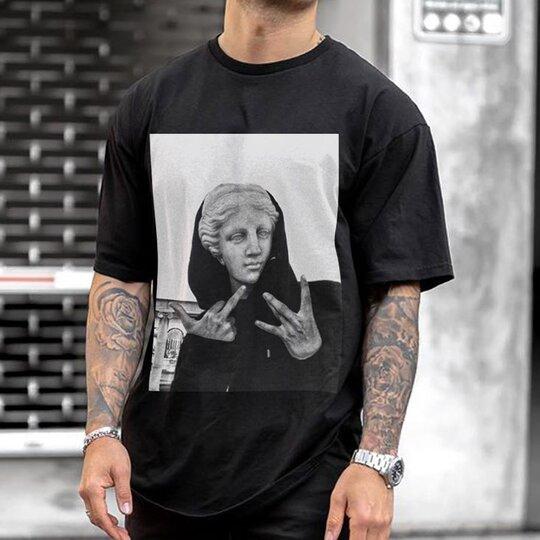 Personalized sculpture print crew neck T-shirt