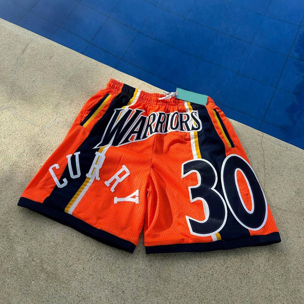 Fashionable contrast color personality sports shorts