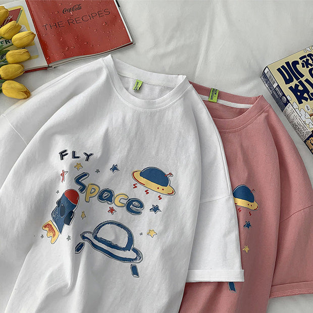 Short-sleeved T-shirt with graffiti design