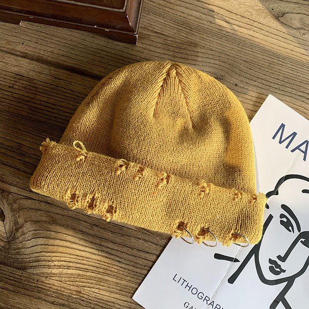 Trendy retro ripped knitted hat to keep warm