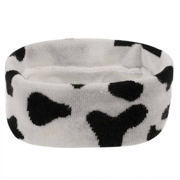 Striped knitted hat pullover hat black and white elements cow wool hat