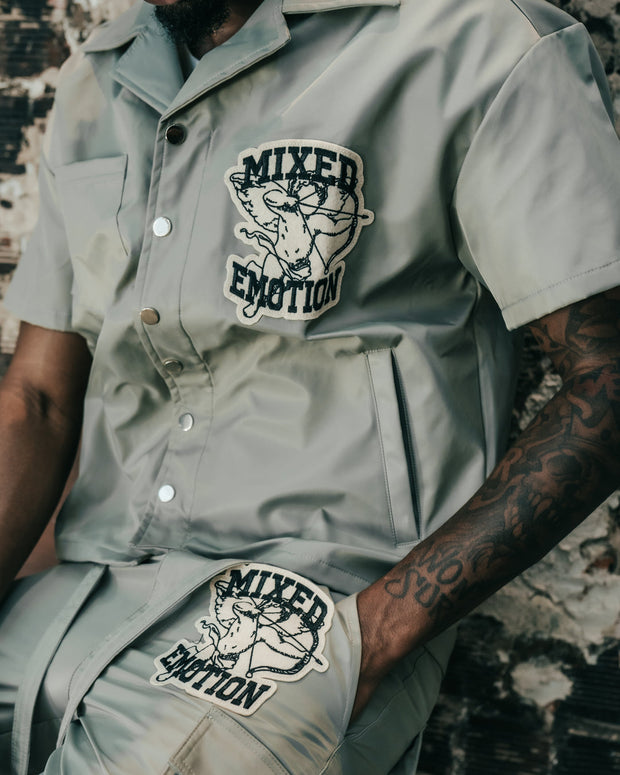 Fashionable street style lapel shirt